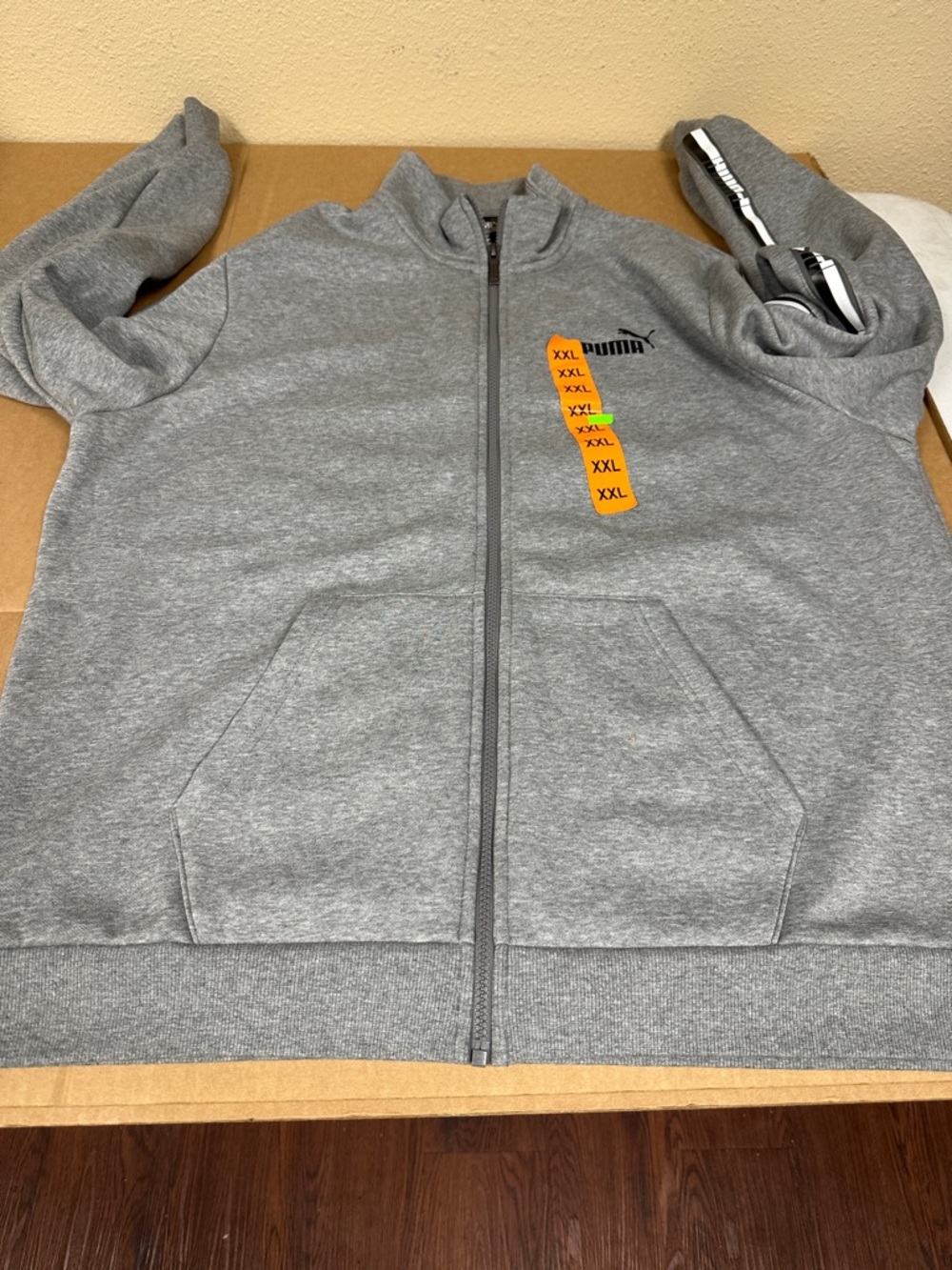 #195, NWT Puma Youth Gray Full-Zip Puffer Jacket with Logo